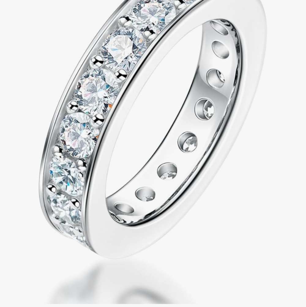 Moissanite Stones Silver Band Ring-Elegant Women's Jewelry Size 9